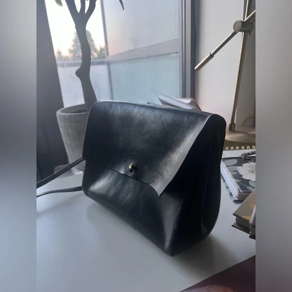 Aritzia Auxiliary leather bag (now vintage)